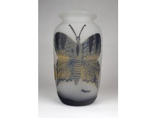 Jelzett rétegelt pillangós fújt üveg váza 18 cm