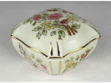Pillangós vajszínű Zsolnay porcelán bonbonier