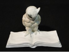 Porcelán ülő bagoly könyvesbagoly